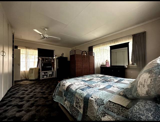 8 BEDROOM HOUSE FOR SALE IN DALVIEW